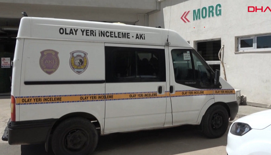 Kayıp jeoloji mühendisinin, yol kenarında buzdolabının içinde cesedi bulundu Kayıp jeoloji mühendisinin, yol kenarında buzdolabının içinde cesedi bulundu