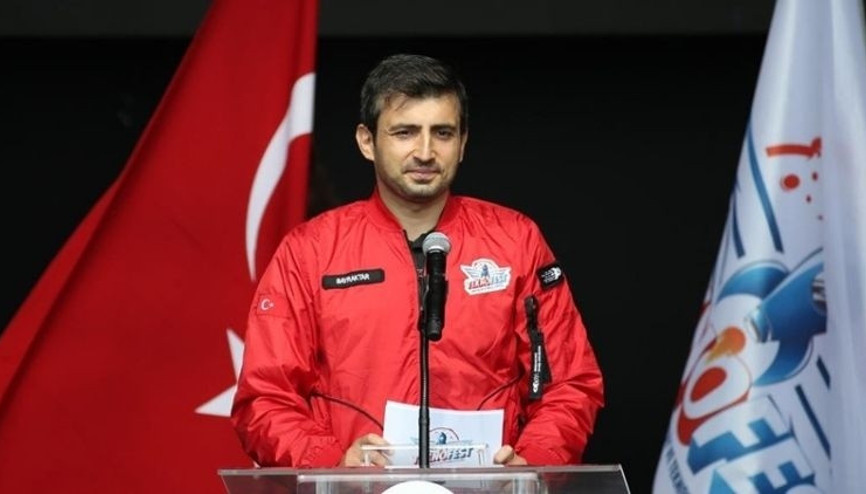 Selçuk Bayraktardan hafta sonu için TEKNOFEST Mavi Vatan daveti