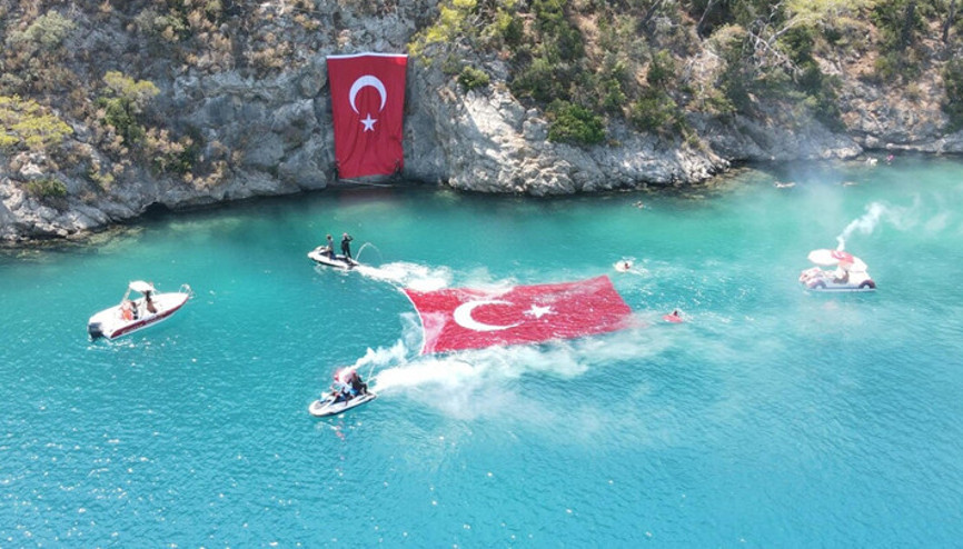 Tüm yurtta 30 Ağustos Zafer Bayramı coşkusu