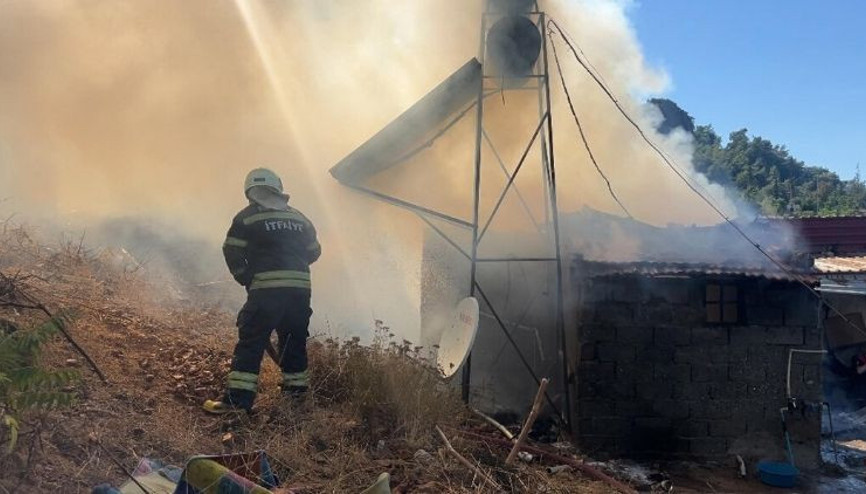 Kendi evini ateşe vermişti… Gözaltına alındı