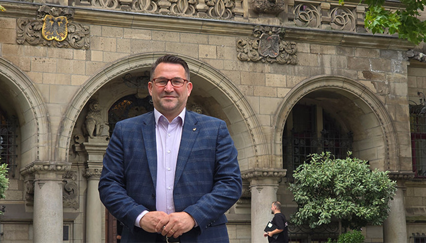 Bizi tercih edenlerin oyları emin ellerdedir“ Bizi tercih edenlerin oyları emin ellerdedir“