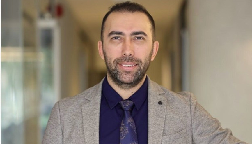 Kalıcı olarak göz rengini değiştirmek mümkün mü