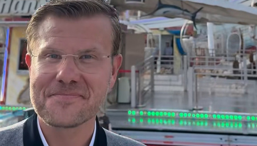 Marcus König : Benimle dönme dolaba binmek ister misiniz