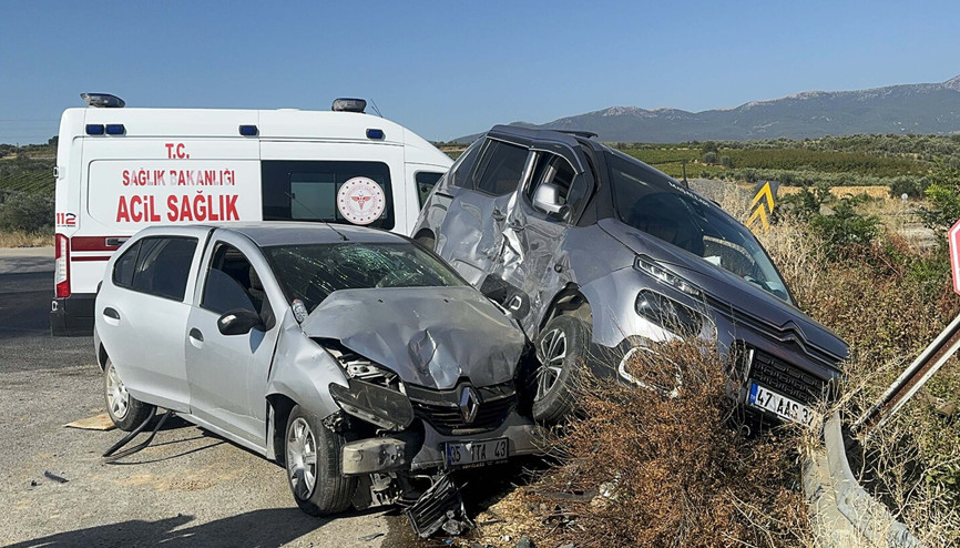 Manisa’da kaza: 3 yaralı Manisa’da kaza: 3 yaralı