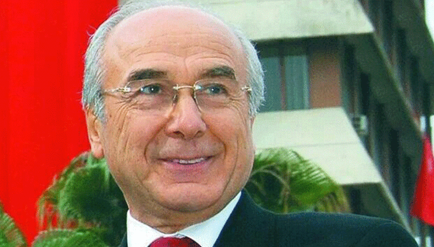 Adanada 5 dönem başkanlık yapan Aytaç Durak, uçakta kalp krizi geçirdi