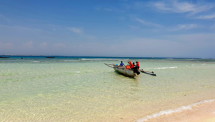 Tozlu yolları, beyaz kumları ve temiz kalpli insanlarıyla Madagaskar Tozlu yolları, beyaz kumları ve temiz kalpli insanlarıyla Madagaskar