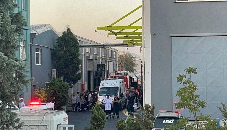 Tekirdağda boya fabrikasında kimyasal madde zehirlenmesi; 1 ölü Tekirdağda boya fabrikasında kimyasal madde zehirlenmesi; 1 ölü