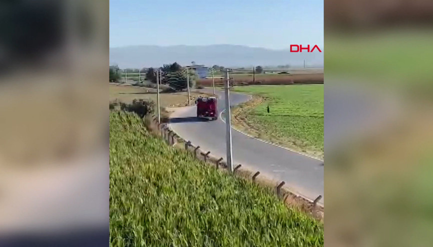 İzmirin Torbalı ilçesinde eğitim uçağı düştü İzmirin Torbalı ilçesinde eğitim uçağı düştü