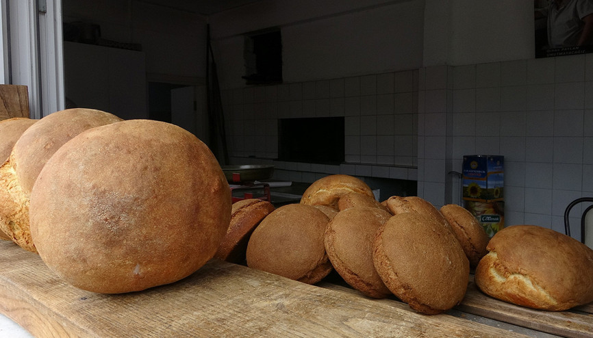 Abacıbükü ekmeğinin sırrı fırınında ve fındık kabuğunda