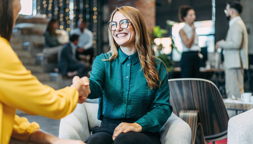 Genç yetenekler için yeni ufuklar: İş dünyasına ilk adım Genç yetenekler için yeni ufuklar: İş dünyasına ilk adım