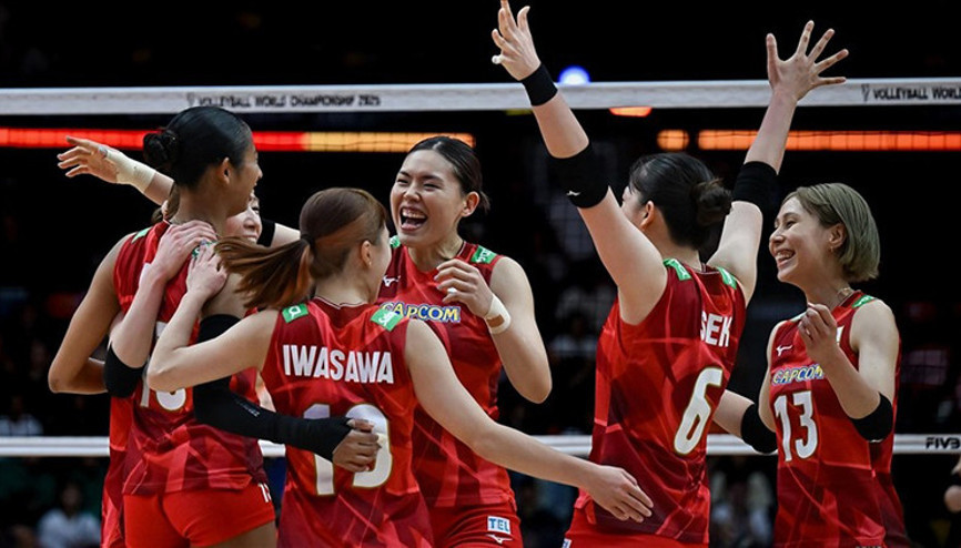 Ferhat Akbaşın çalıştırdığı Japonya yarı finalde
