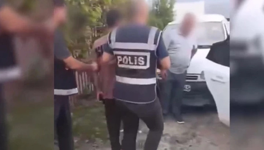 81 ilde göçmen kaçakçılığı organizatörlerine operasyon: 46 şüpheli yakalandı