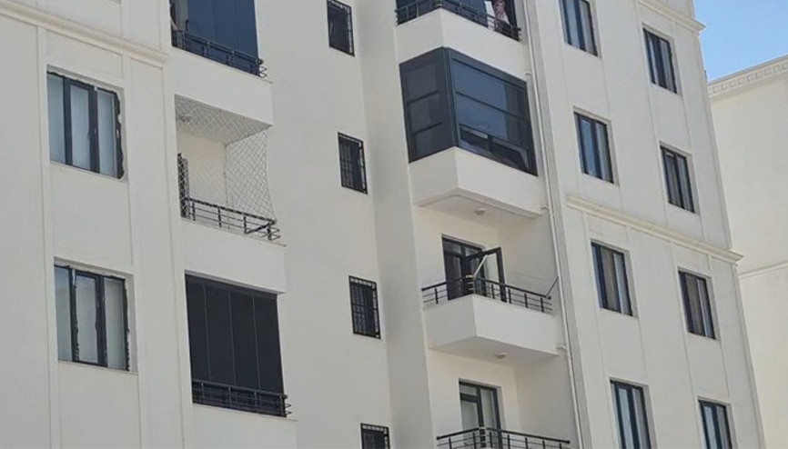 Başkomiser evde eşiyle gördüğü jandarma personelini öldürdü