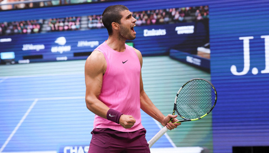 Carlos Alcaraz, ABD Açıkta finalde Novak Djokovic set alamadı