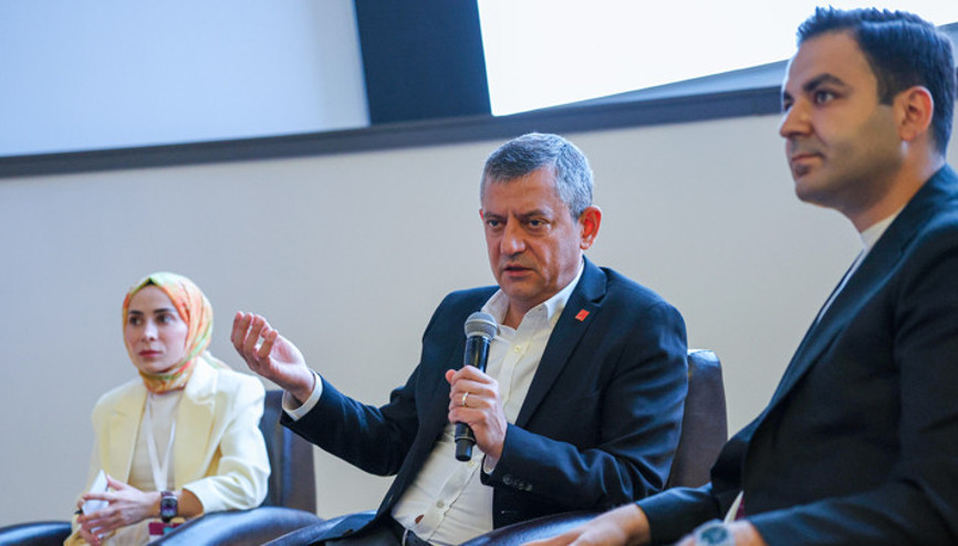 CHP lideri Özel: Kayyum atansa bile orada 6 gün durur