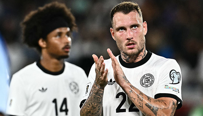 Milli futbolculara ırkçı yaklaşım