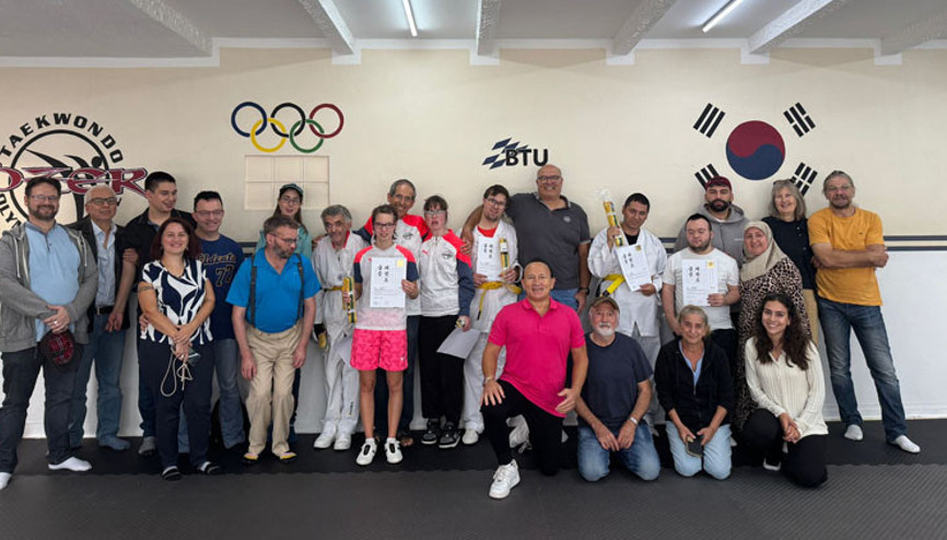 Kuşak sınavında sporcular azim ve disiplinle yeni kuşaklarına kavuştu