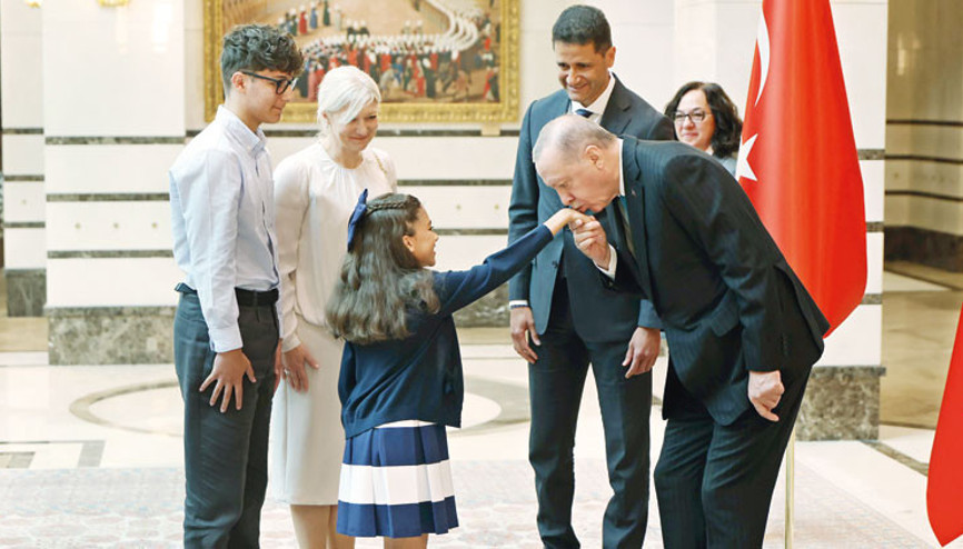 Büyükelçilerden Erdoğan’a güven mektubu