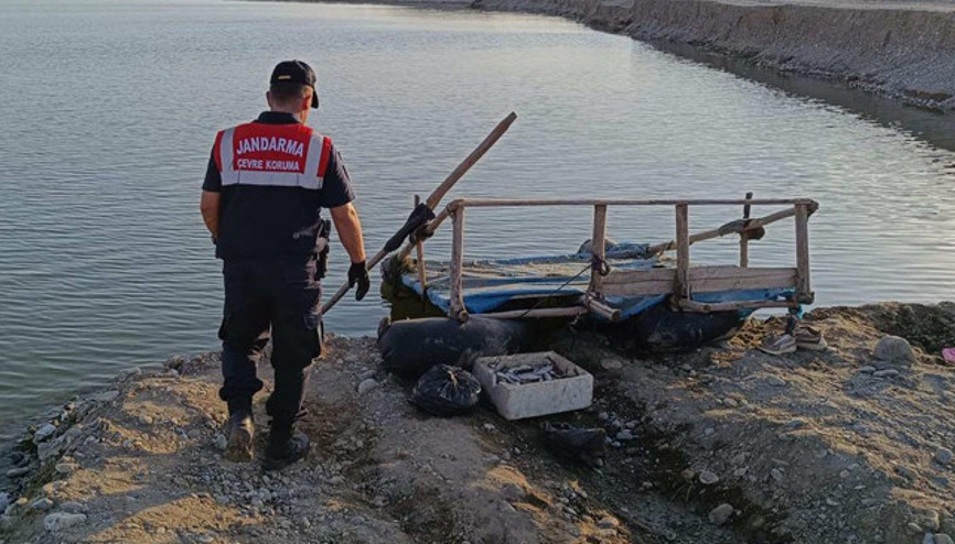 Batman Çayında çalışma yapıldı 250 metre uzunluğunda hayalet ağ çıkarıldı