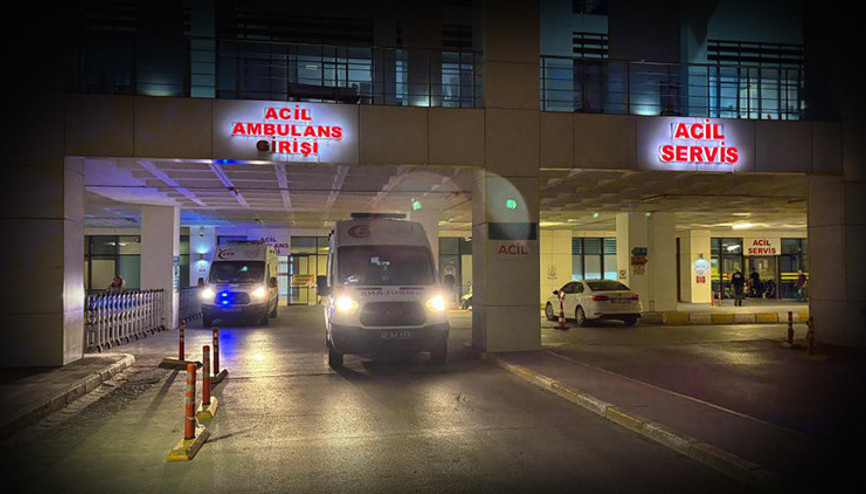 Her satırı korkunç Yemeğe siyanür kattım dedi, aileye dehşeti yaşattı... Annesine baltayla, ağabeyine bıçakla saldırdı, evi yaktı