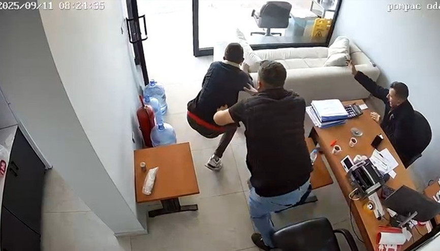 Ankarada 4.1 büyüklüğünde deprem Deprem anı güvenlik kamerasında | Prof. Dr. Görür: 7’ye varan deprem üretebilir