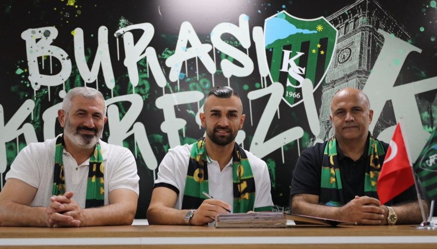 Kocaelispor, Serdar Dursunu kadrosuna kattı