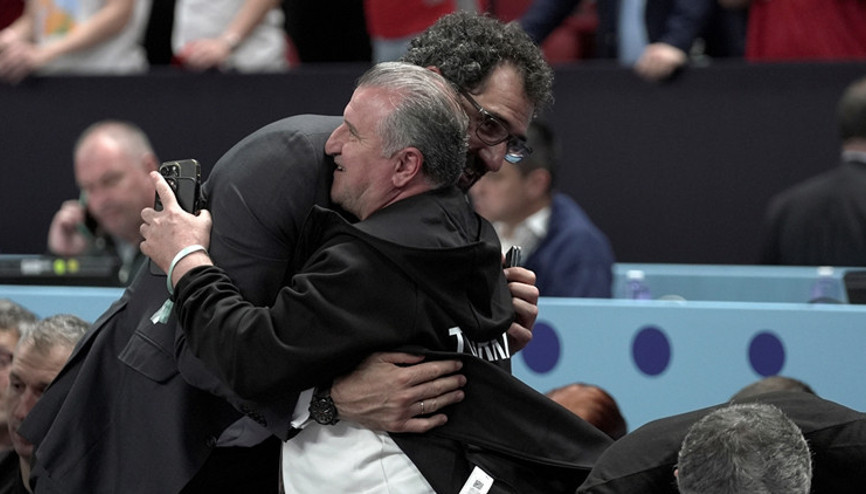 Gençlik ve Spor Bakanı Osman Aşkın Bak ve TBF Başkanı Hidayet Türkoğludan Yunanistan zaferi yorumu Gençlik ve Spor Bakanı Osman Aşkın Bak ve TBF Başkanı Hidayet Türkoğludan Yunanistan zaferi yorumu