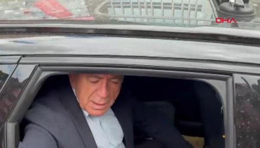 Gürsel Tekin, CHPnin eski İl Başkanlığı binasına geldi