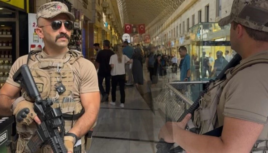 Bursa’nın tarihi çarşısında özel harekat polisleri devriye gezmeye başladı