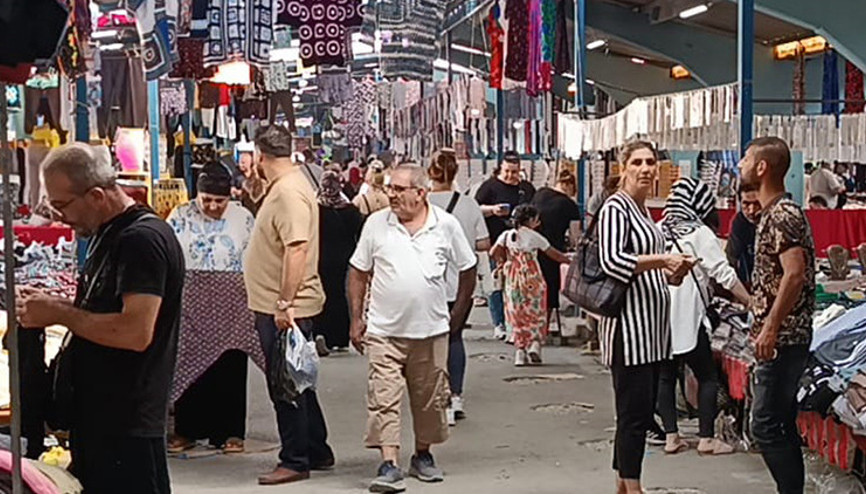Gurbetçiler gidince onlar harekete geçti | Komşu ülkeden alışveriş için akın akın geliyorlar