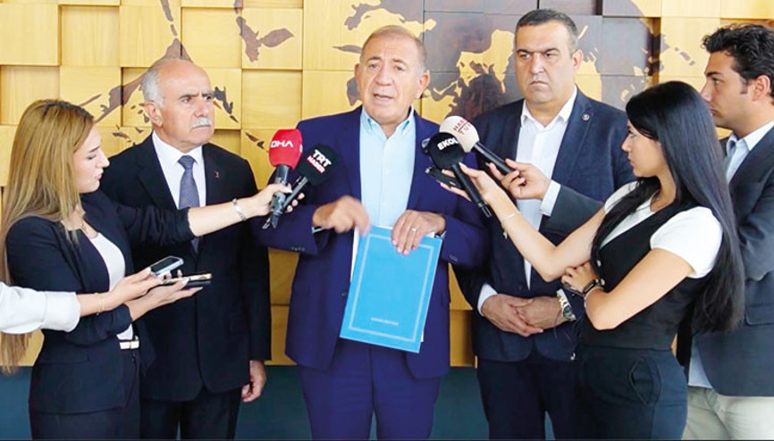 CHP İstanbul’da başvuru tartışması