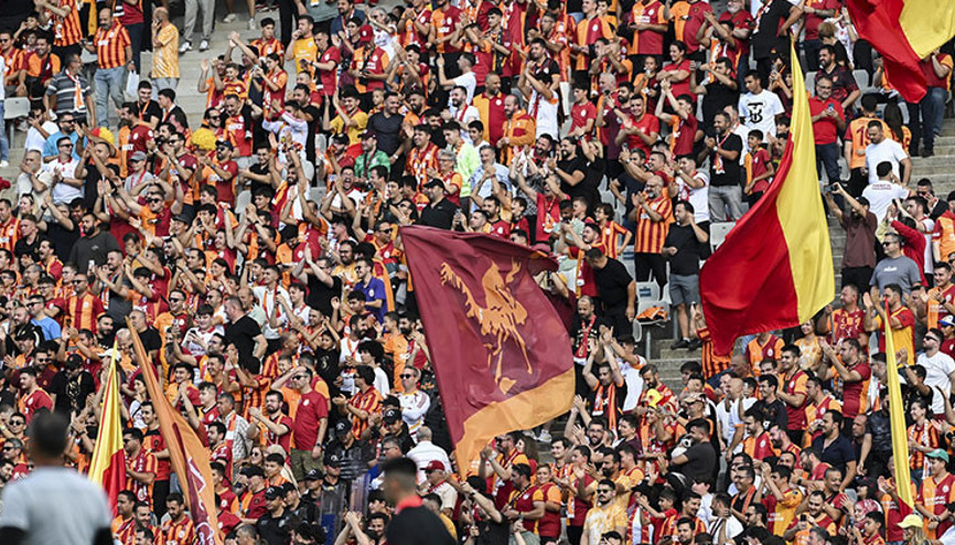 Galatasaray sahada, yatırımcısı borsada kazandı