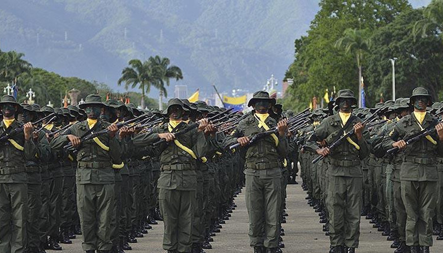 Venezuela Karayiplerde askeri tatbikata hazırlanıyor