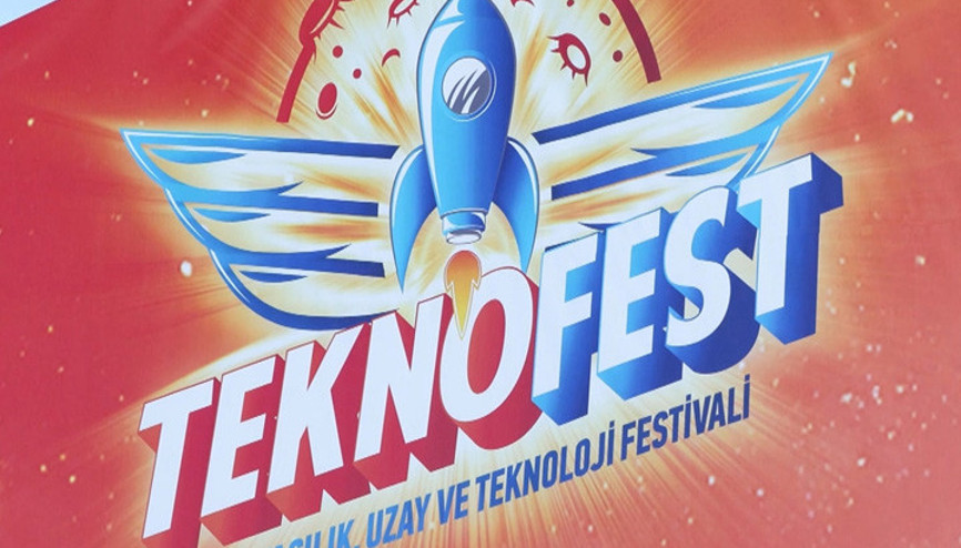 TEKNOFEST İstanbula ikinci gününde ziyaretçi akını