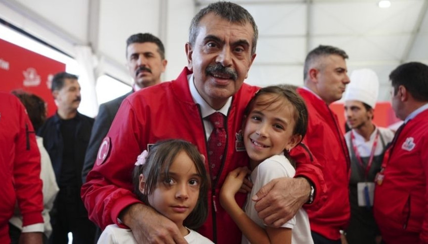 Milli Eğitim Bakanı Tekin, TEKNOFESTi ziyaret etti
