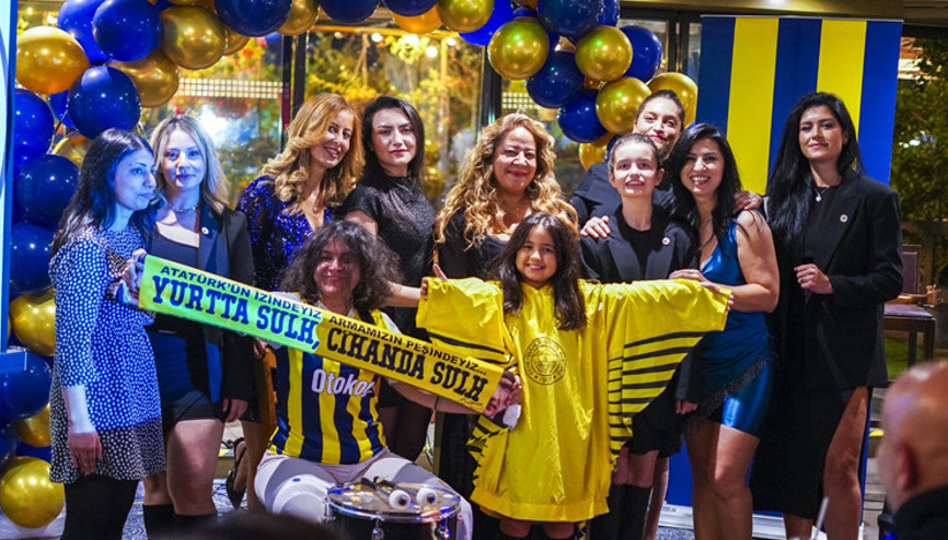 Londra’da ‘Dünya Fenerbahçeli Kadınlar Günü’ coşkuyla kutlandı
