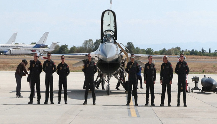 SOLOTÜRK ekip lideri Yarbay Murat Bakıcı: Gençler hayallerinin peşinden koşsun