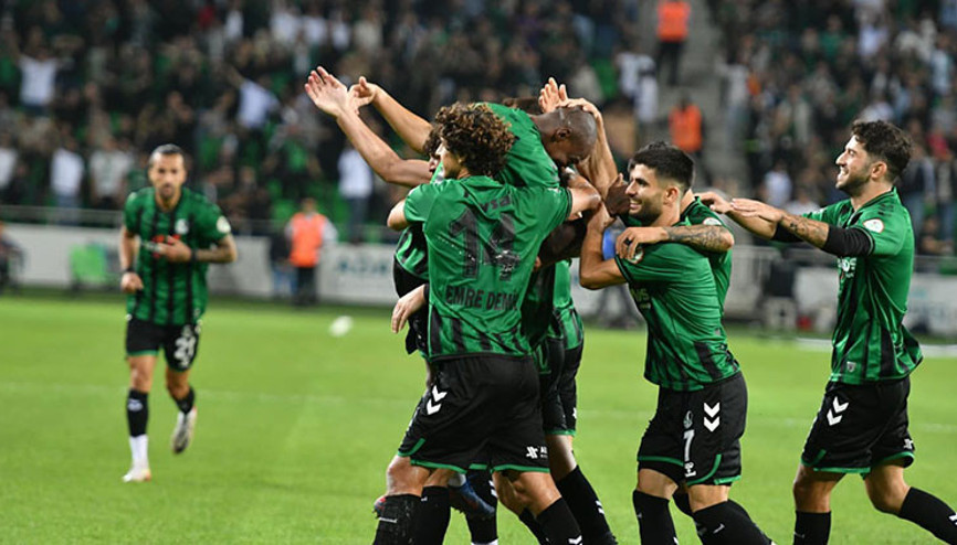 Sakaryaspor, geriden gelip kazandı