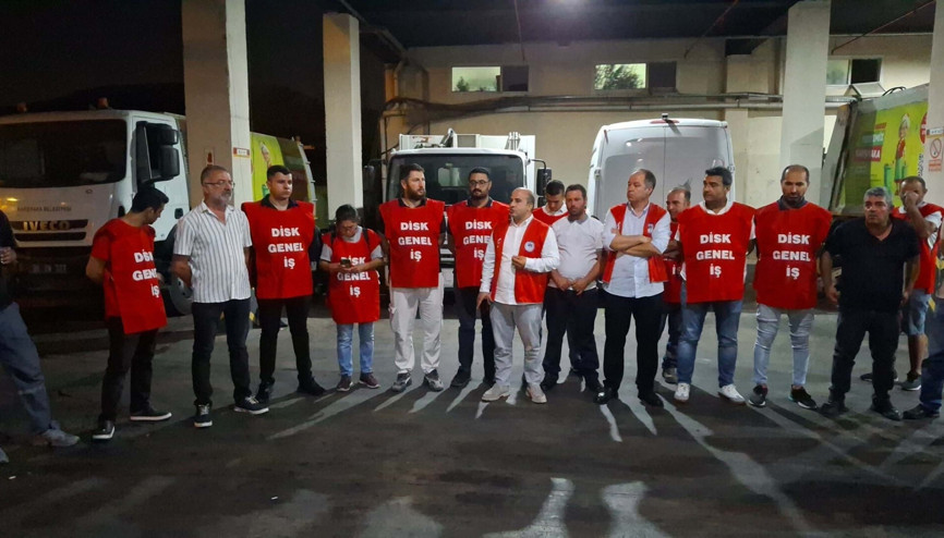 Karşıyaka Belediyesi işçilerinden iş bırakma eylemi