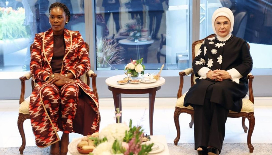 Emine Erdoğan, Gabon Cumhurbaşkanının eşi Nguema ile görüştü