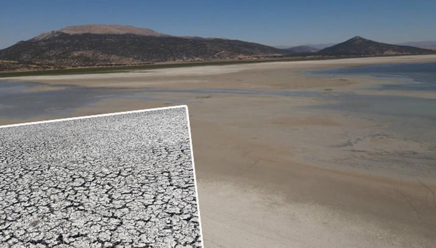 Türkiyenin 4üncü büyük gölü ikiye bölündü Bu göle artık Çığlık atan Göl denmeli Türkiyenin 4üncü büyük gölü ikiye bölündü Bu göle artık Çığlık atan Göl denmeli