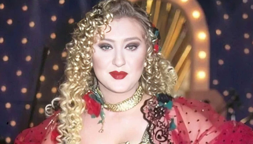 Şarkıcı Güllü 52 yaşında hayatını kaybetti