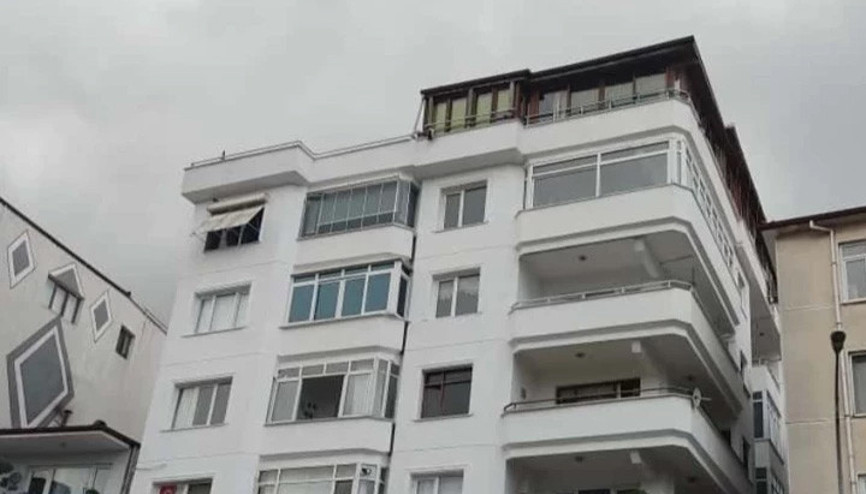 Vefat eden şarkıcı Güllü’nün komşuları anlattı: İyi bir insandı