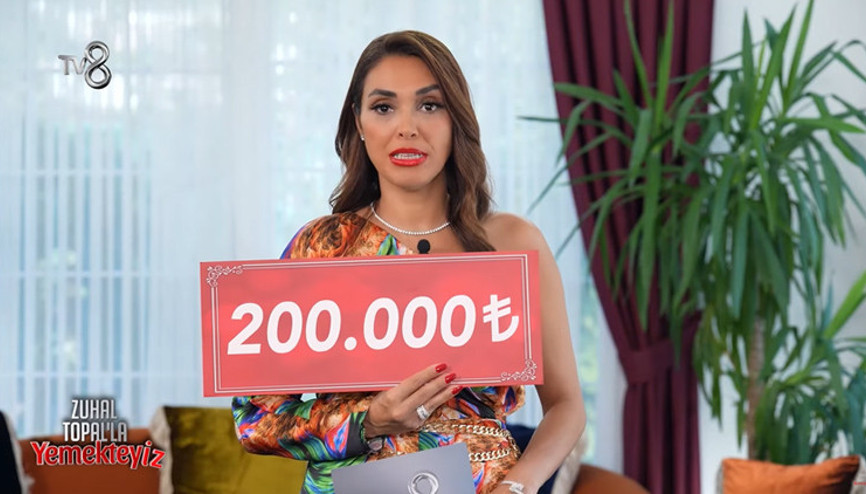 Zuhal Topal’la Yemekteyizin bu haftaki birincisi belli oldu 26 Eylül Zuhal Topal’la Yemekteyiz bu hafta kim kazandı İşte 200 bin TL’nin sahibi Zuhal Topal’la Yemekteyizin bu haftaki birincisi belli oldu 26 Eylül Zuhal Topal’la Yemekteyiz bu hafta kim kazandı İşte 200 bin TL’nin sahibi