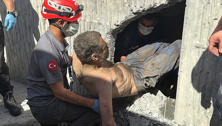 İstanbulda akılalmaz olay Girdi, günlerce çıkamadı... Oradan geçen vatandaş sesini duyunca kurtarıldı