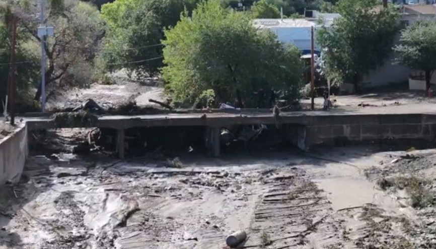 Arizonada sel felaketi: 4 kişi hayatını kaybetti