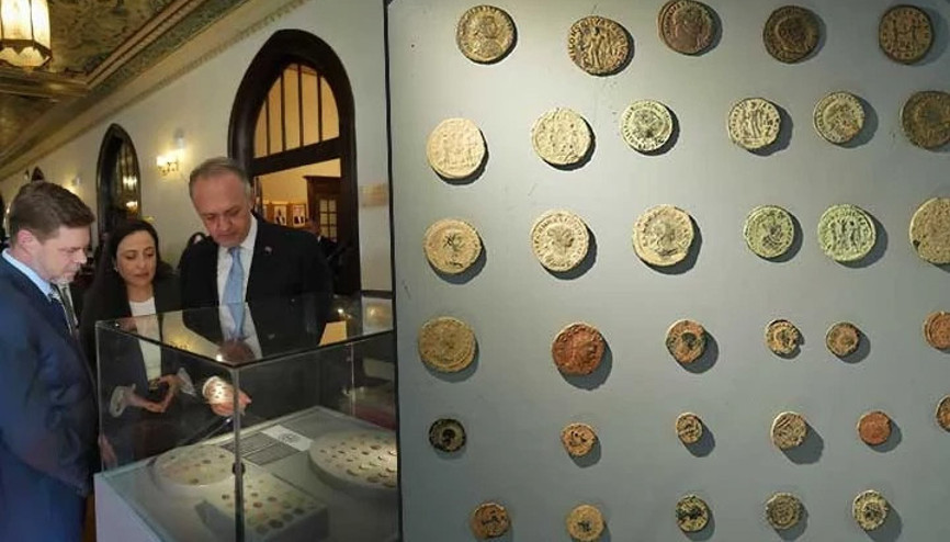 Roma dönemine ait 83 sikke, ABDden Türkiyeye iade edildi