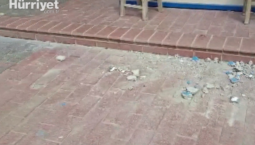 Kütahya Hisarcık Belediye binası depremde zarar gördü