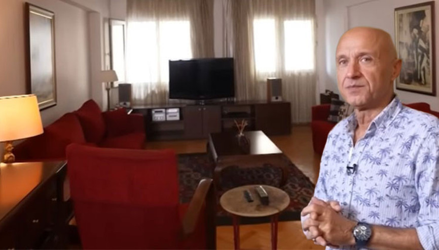 25 yıldır aynı apartmanda oturuyor... Bu evde zaman durmuş gibi