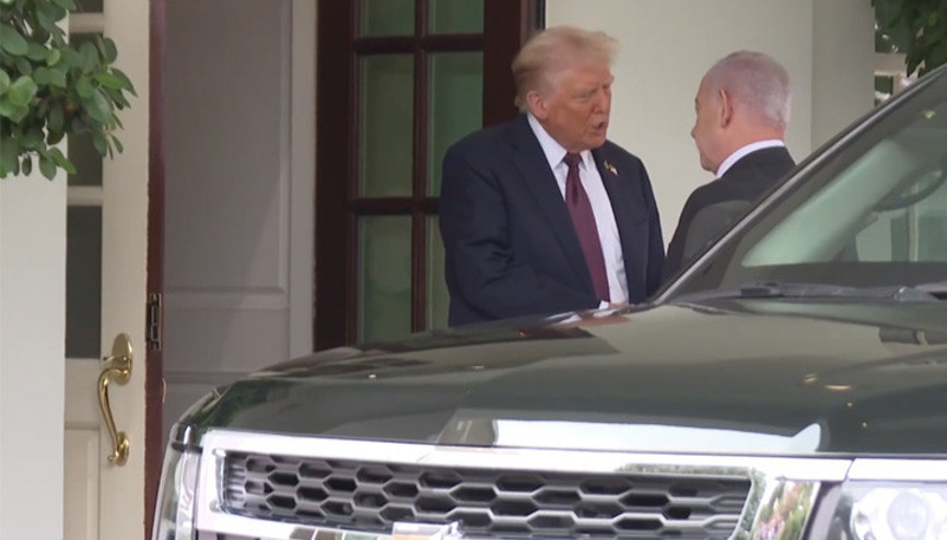 ABD Başkanı Trump, Beyaz Sarayda Netanyahu ile bir araya geldi